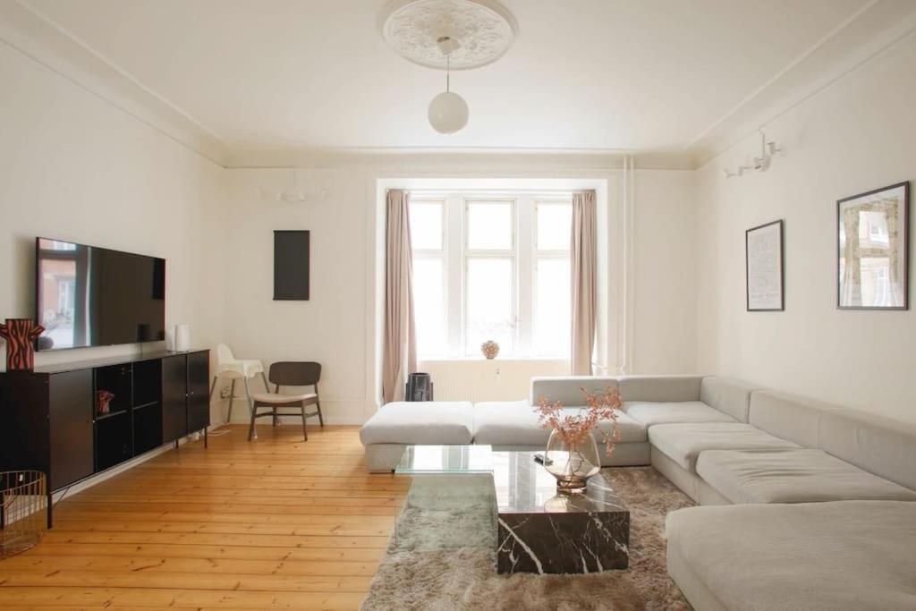 Large & Bright 3Br Apartment W Whirlpool Near Metro Kopenhagen Bagian luar foto