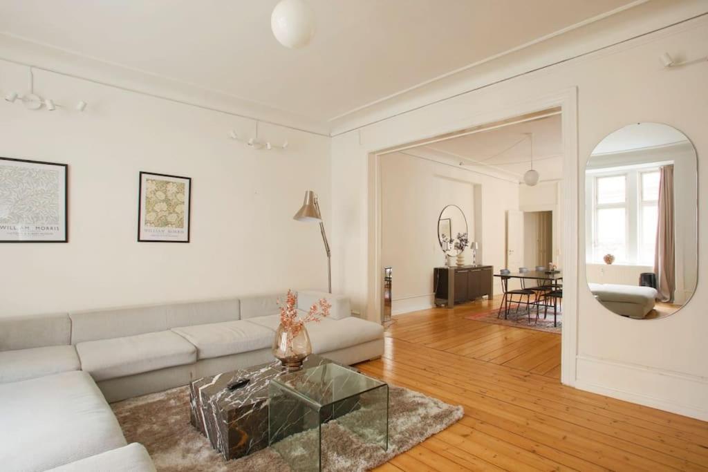 Large & Bright 3Br Apartment W Whirlpool Near Metro Kopenhagen Bagian luar foto