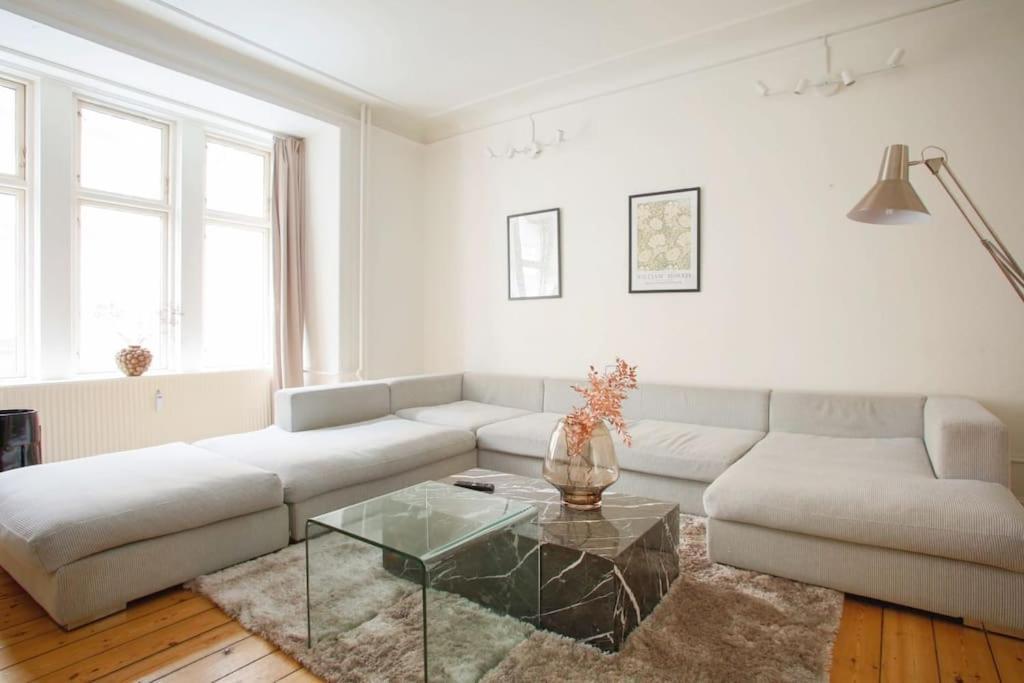 Large & Bright 3Br Apartment W Whirlpool Near Metro Kopenhagen Bagian luar foto